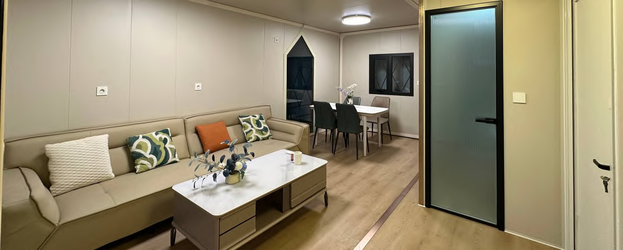 Série « Résidence croissant de lune » — vue extérieure